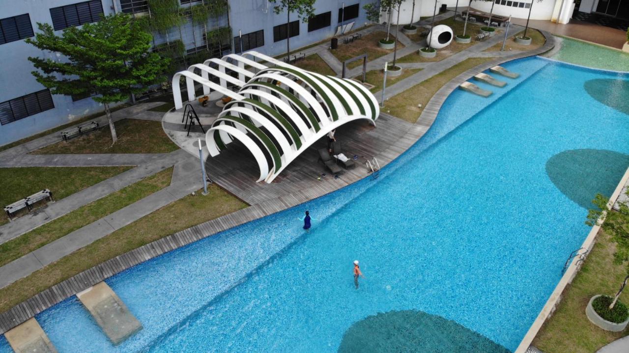No.8 The Cube @ Puchong Skypod Residence 外观 照片